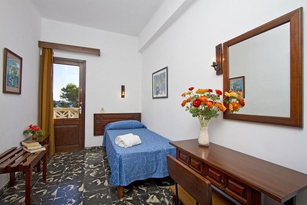 Boutique Hotel Oriola Cala de Sant Vicenc Eksteriør bilde