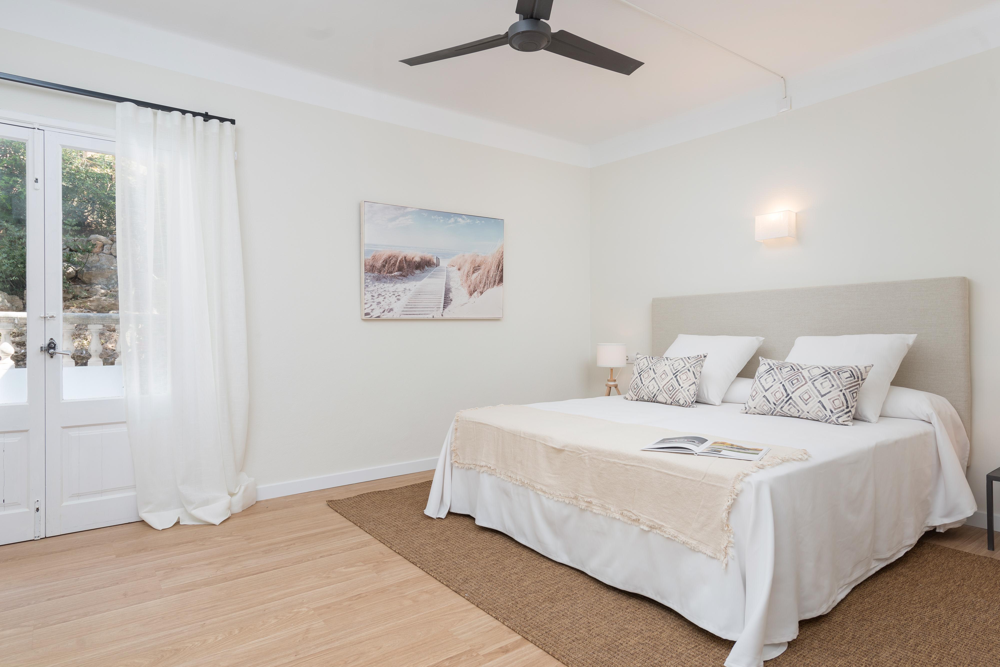 Boutique Hotel Oriola Cala de Sant Vicenc Eksteriør bilde