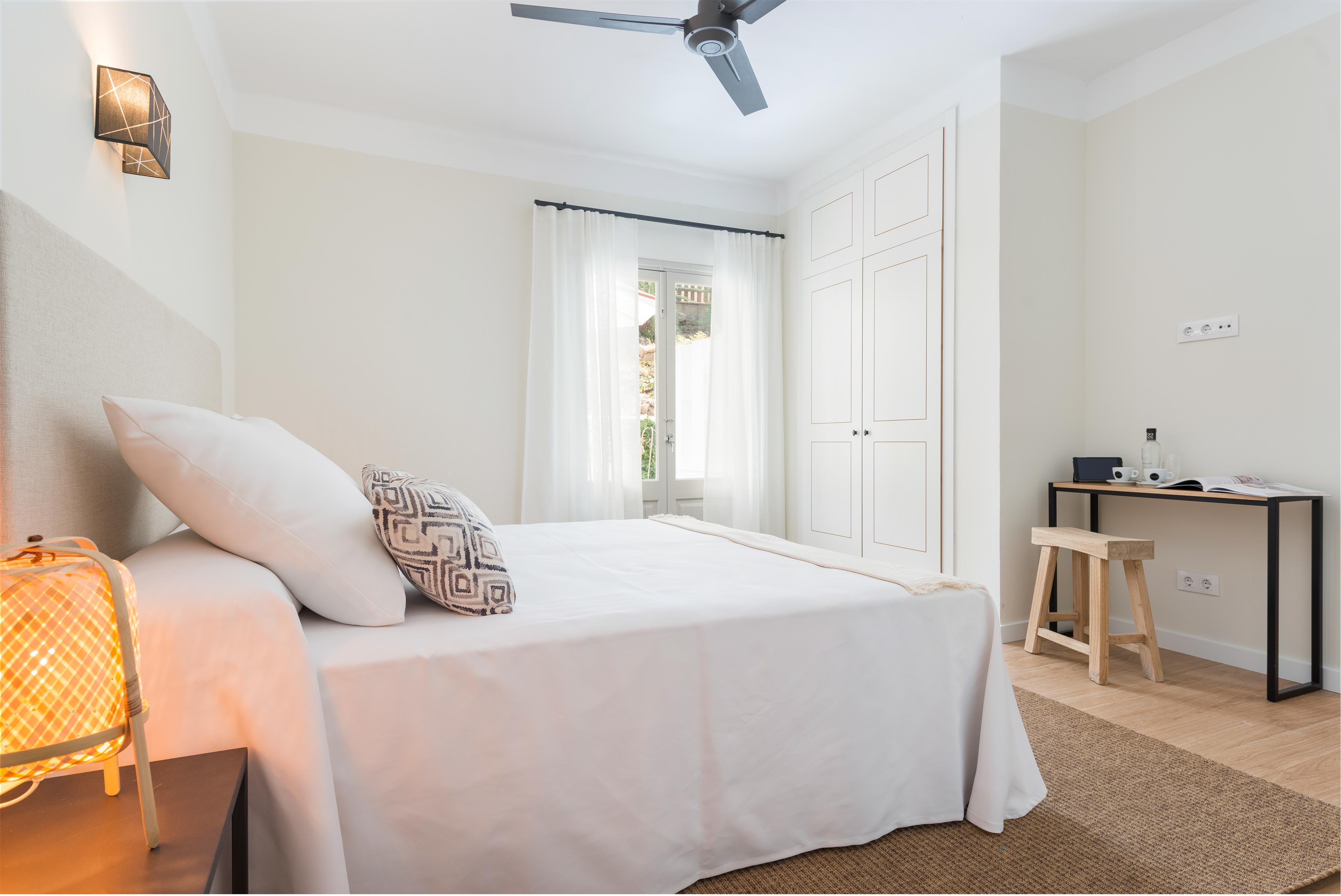 Boutique Hotel Oriola Cala de Sant Vicenc Eksteriør bilde