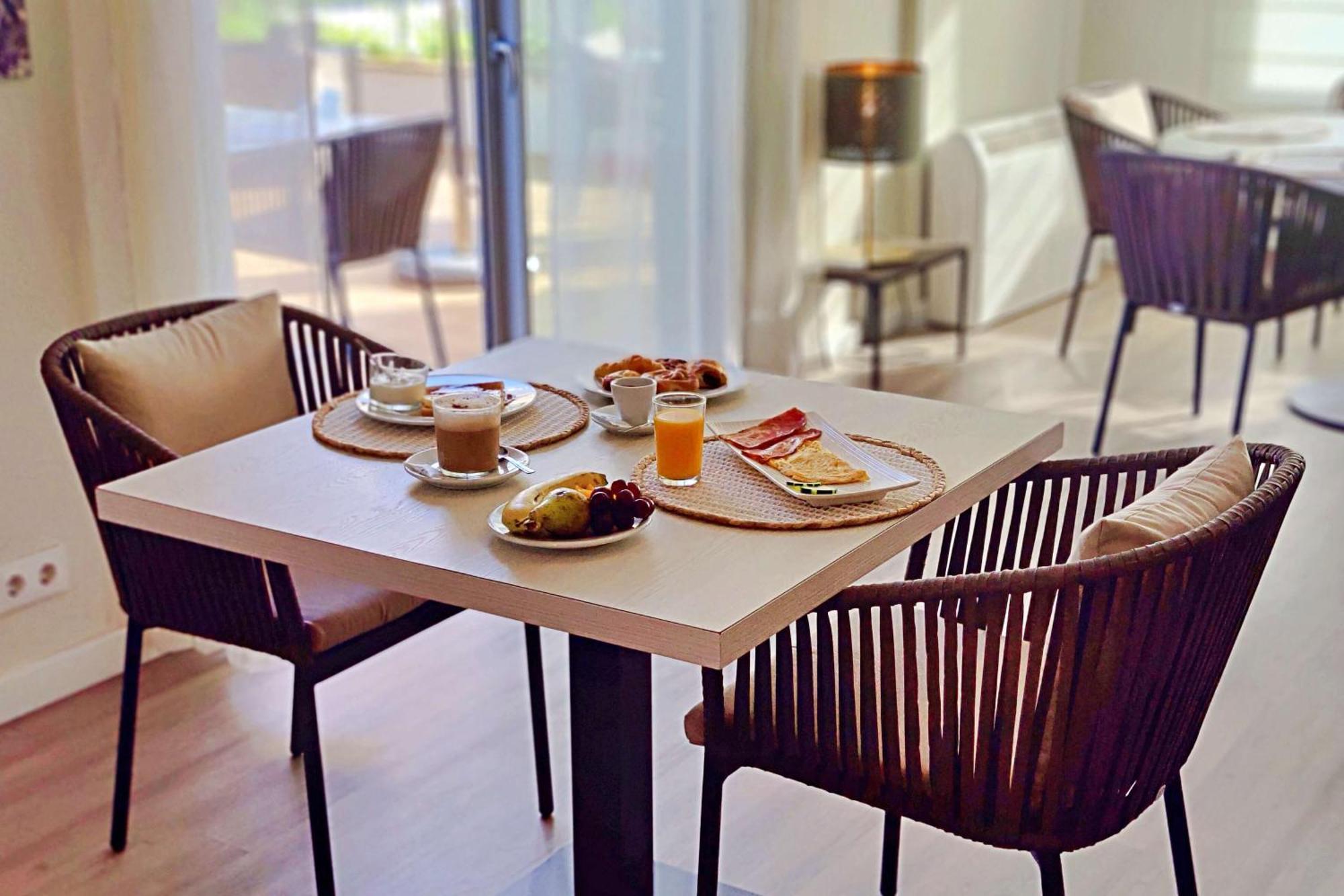Boutique Hotel Oriola Cala de Sant Vicenc Eksteriør bilde