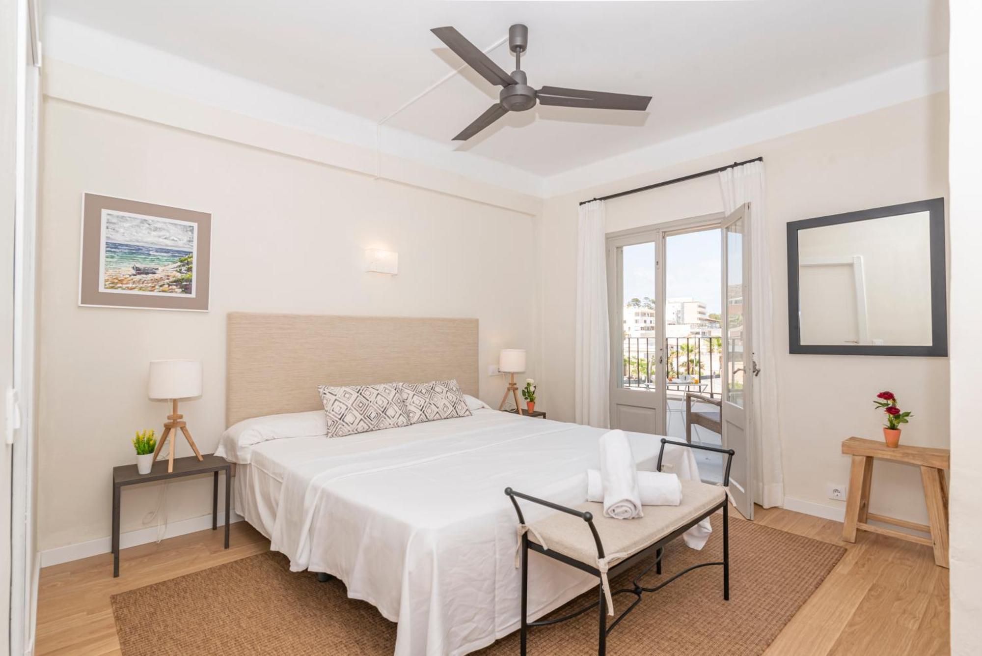 Boutique Hotel Oriola Cala de Sant Vicenc Eksteriør bilde